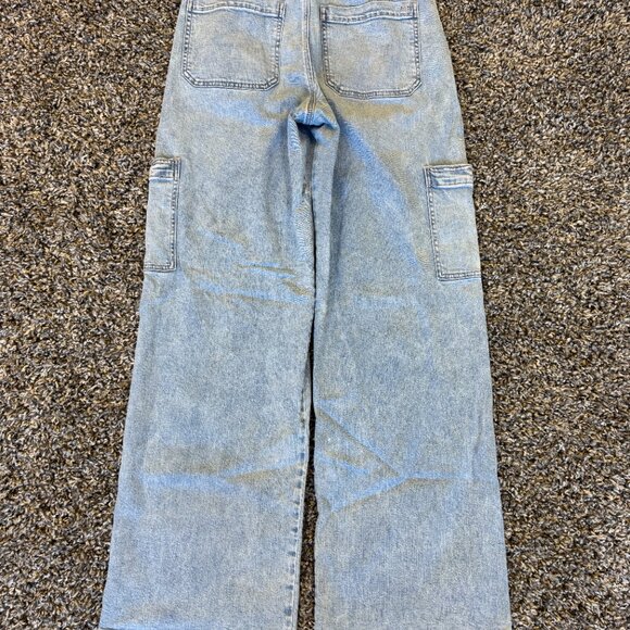 AE Dreamy Drape Stretch Super High-Waisted Cargo Baggy Wide-Leg Jeans - Picture 4 of 4